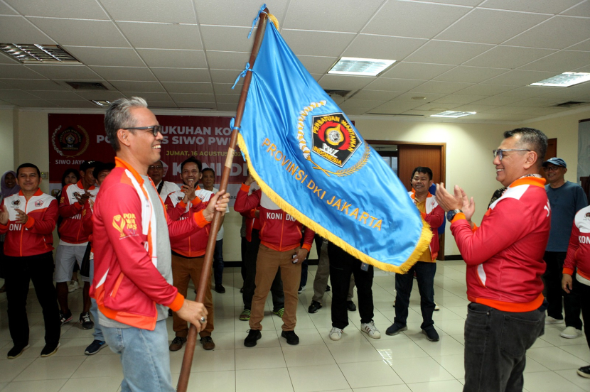 Ketua PWI DKI Jakarta Kesit B Handoyo (kanan) dan CdM SIWO DKI, Yusuf Ibrahim. (Foto: SIWO DKI) 