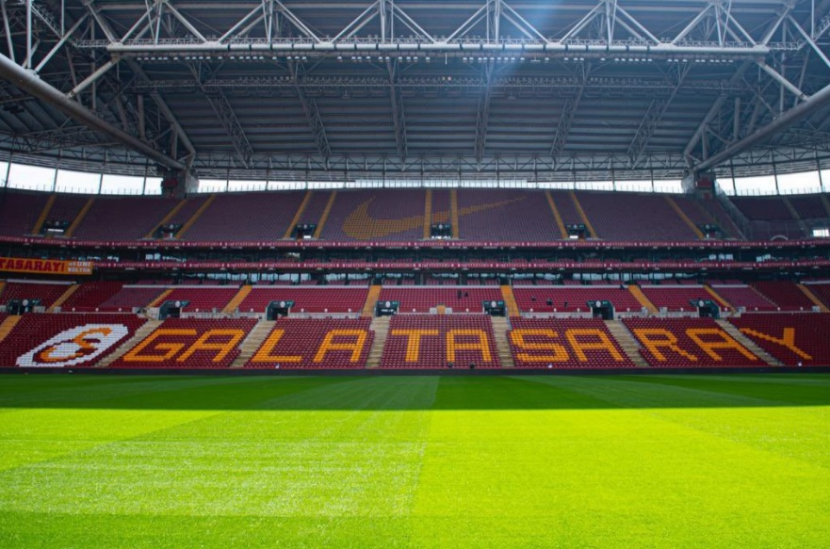 Barcelona akan bertandang ke markas Galatasaray di leg kedua babak 16 Besar Liga Europa. (Twitter/@GalaFans)