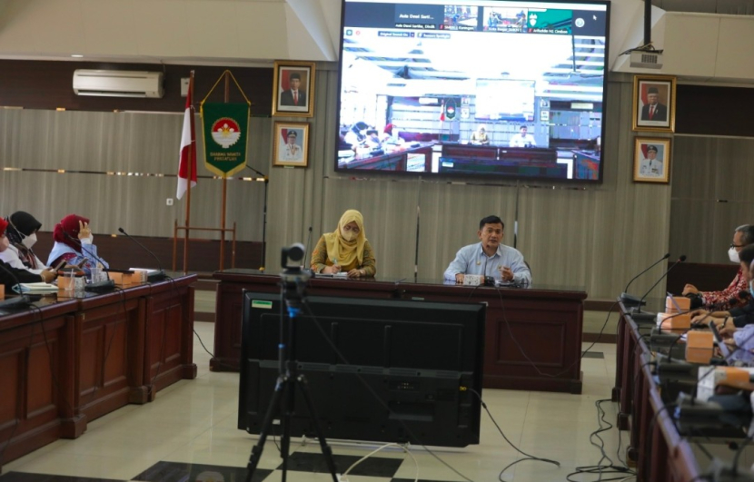 Disdik Jabar rapat dengan KPK, di Kantor Disdik Jabar, Bandung, Selasa (23/08/2022)