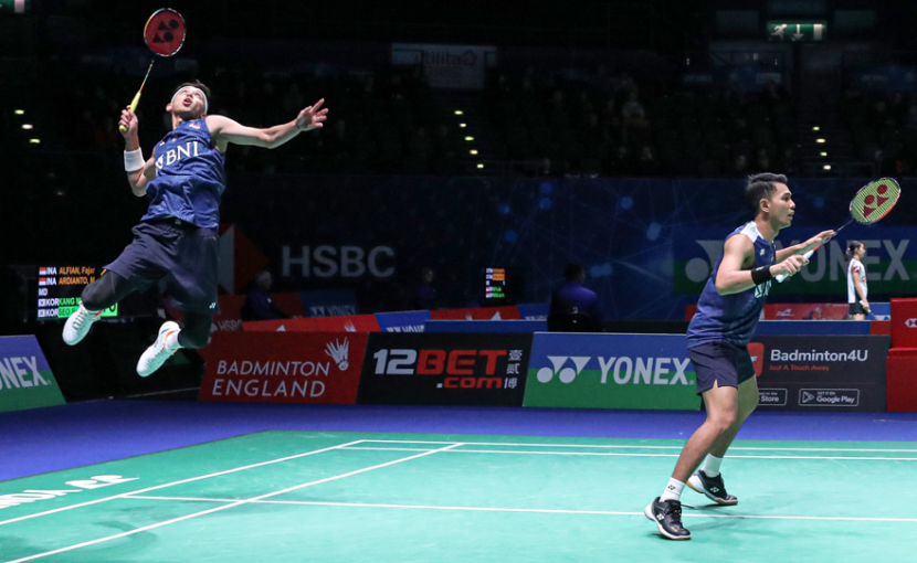 Empat pasangan ganda putra Indonesia turun di turnamen Madrid Spain Masters 2023. Salah satunya pasangan peringkat 1 dunia, Fajar Alfian/Muhammad Rian Ardianto.