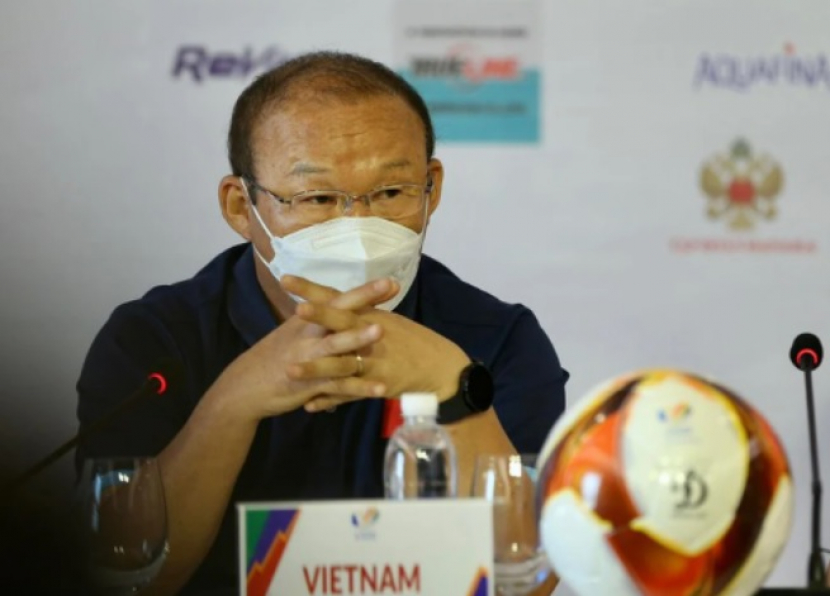 Pelatih Timnas U23 Vietnam, Park Hang-seo, menggelar jumpa pers jelang pertandingan lawan Indonesia. (Soha.vn/Hieu Luong)