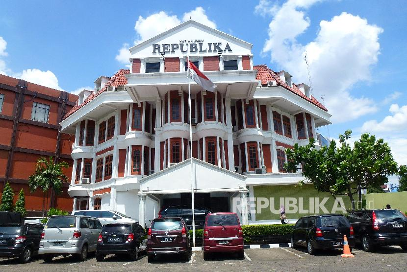 Kantor Republika di Warung Buncit.