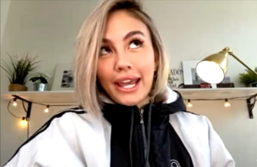 Penyanyi multitalenta asal Indonesia yang merintis karier di Amerika Serikat, Agnez Mo.
