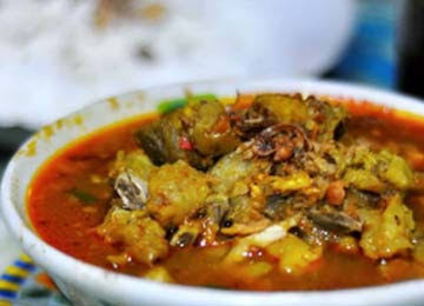 Gulai Kambing, salah satu makanan khas Hari Raya Idul Adha.