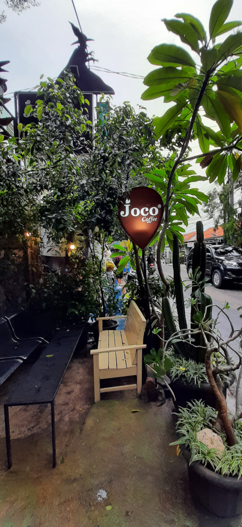 Joco Coffee, kedai kopi bernuansa Bali di dekat Ragunan, Jakarta Selatan