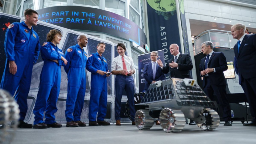 El equipo de astronautas de la misión lunar inició 18 meses de intenso entrenamiento