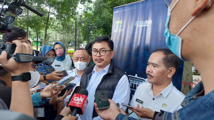 Kepala Disdik Kota Bandung beri keterangan tentang PPDB
