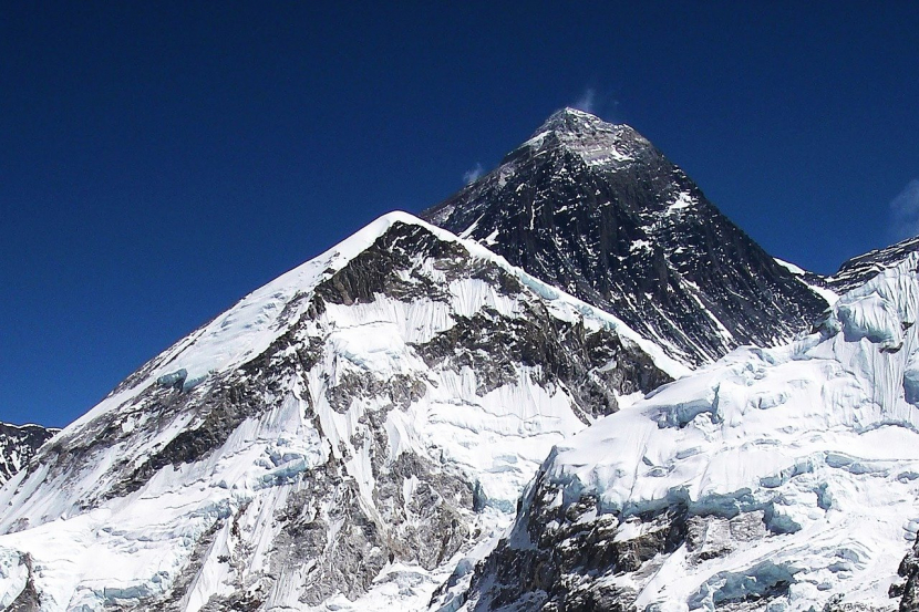 Gunung Everest. Sumber pixabay