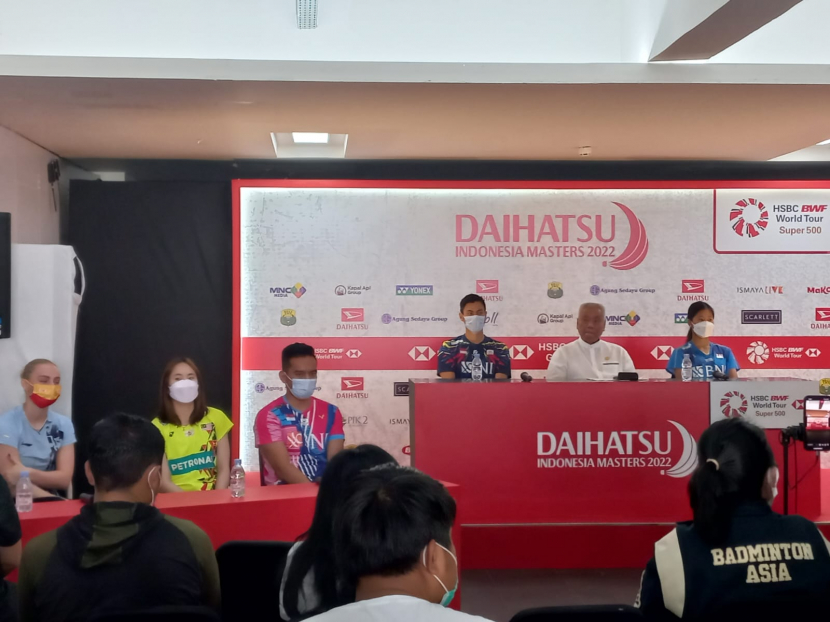 Ketua Panitia, Alex Tirta (tengah duduk) mengatakan panitia sudah menyiapkan turnamen Daihatsu Indonesia Masters 2022 untuk digelar di Istora Senayan, Jakarta.