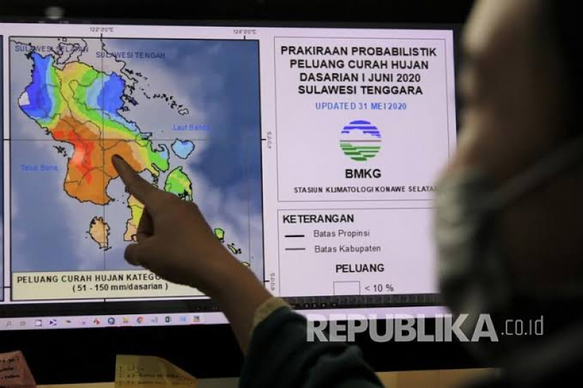 Prakiran cuaca berdasarkan BMKG, Hari Kamis 21 Juli 2022, untuk wilayah Jakarta dan sekitarnya (Foto: Republika)