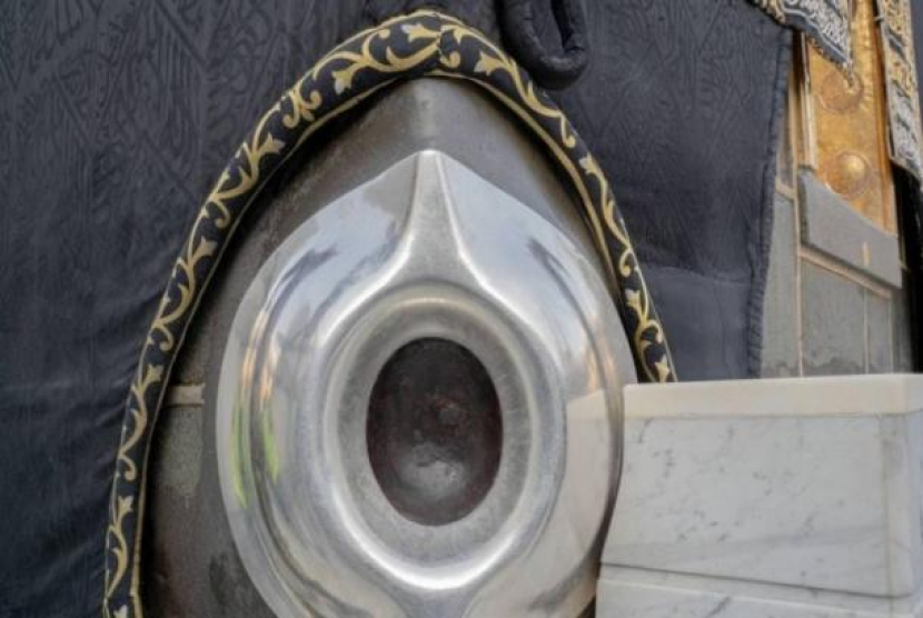 Batu Hitam Hajar Aswad. (Dok. Republika/Saudi Gazette)