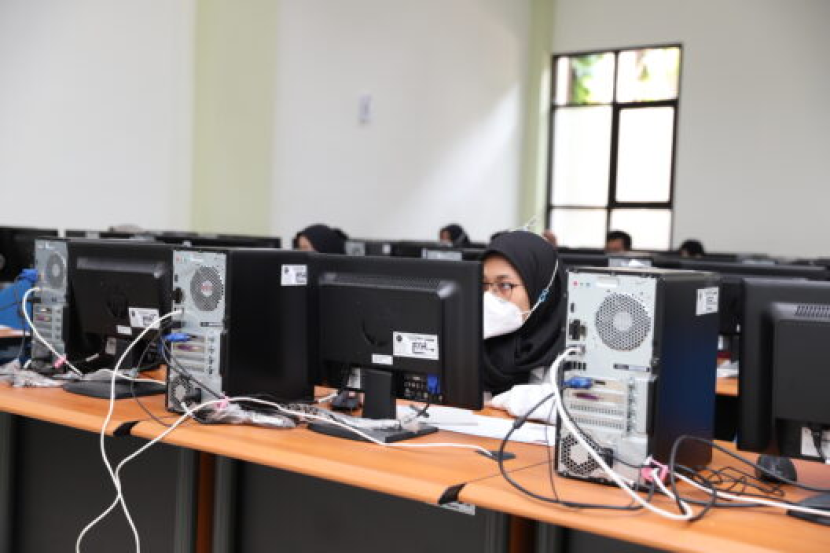 Universitas Brawijaya (UB) menyiapkan 1.580 komputer dan 61 ruang di 16 lokasi untuk tes UTBK 2023. Foto : ub