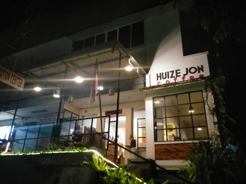 Huize Jon Coffee menempati bangunan tua di Kota Malang. (Foto: Wilda Fizriyani)