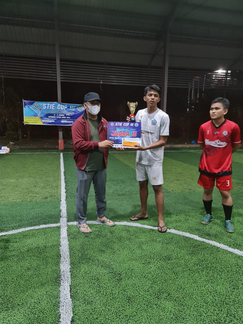 Juara  III Pemenang Futsal STIE CUP