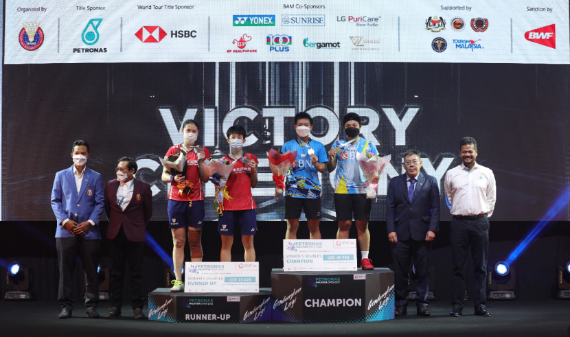 Di babak final, Fajar Alfian/Muhammad Rian Ardianto dikalahkan Juara Dunia 2021 dari Jepang, Takuro Hoki/Yugo Kobayashi. Sehingga lima negara saling berbagi gelar juara.