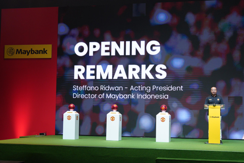 Plt Presiden Direktur Maybank Indonesia Steffano Ridwan pada acara peluncuran Kartu Kredit Manchester United Maybank Indonesia, Sabtu (18/05) di Jakarta.