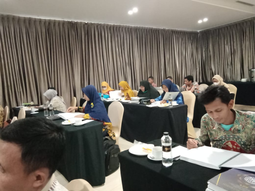 Suasana workshop Alquran Braille bagi guru PAI SLB se-Jawa Tengah, 20-21 Oktober 2022. (Foto: Dok Amanah Takaful)