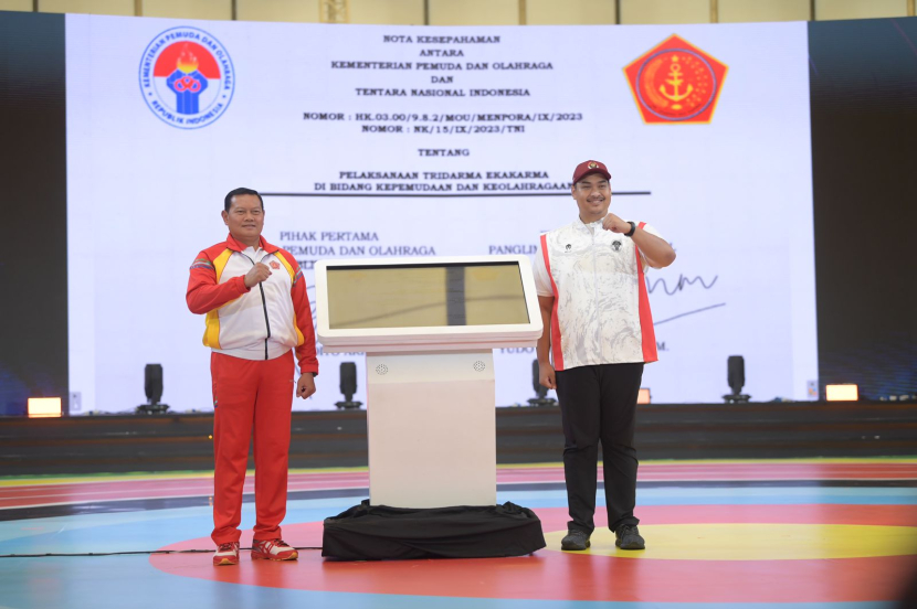 Penandatangan Nota Kesepahaman antara Kemenpora dan TNI di Jakarta International Velodrome, Jakarta, Jumat (8/9/2023). Foto: kemenpora.go.id