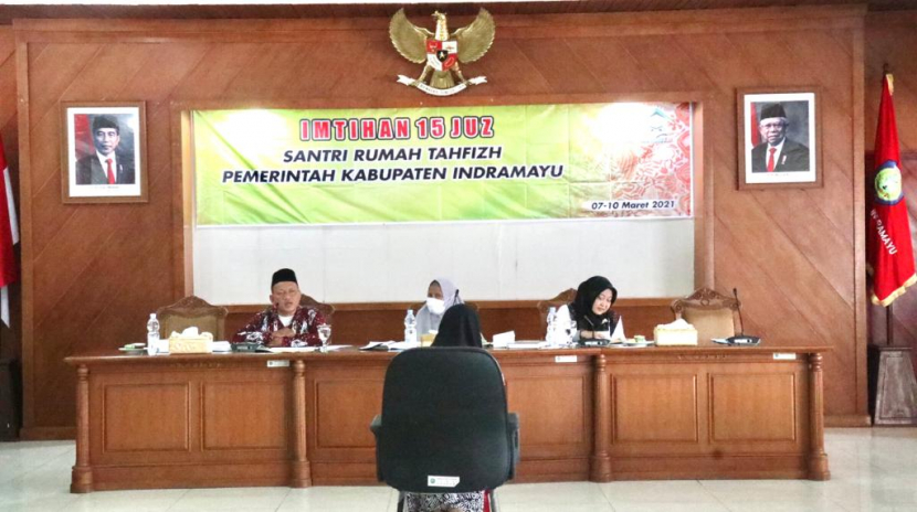 Puluhan santri mengikuti Imtihan 15 Juz. (Dok Diskominfo Kabupaten Indramayu)