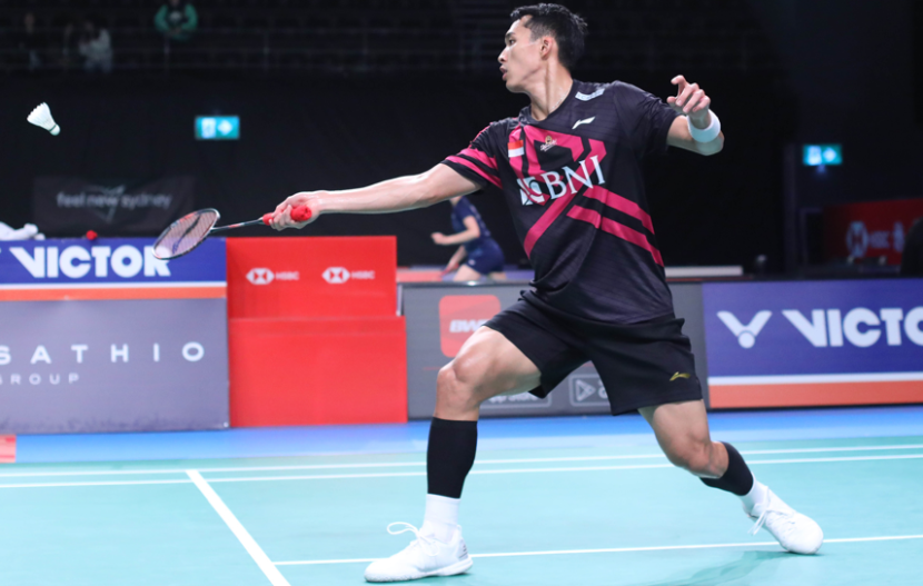 Pemain tunggal putra Indonesia Jonatan Christie mengalahkan Kento Momota di babak pertama Australia Open 2023.