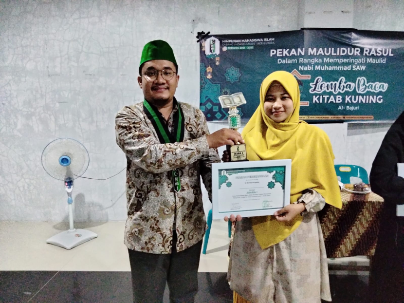 Mahasantri semester 5 Ma’had Aly Babussalam Al-Hanafiyyah Matangkuli Aceh Utara, Zaharatul 'Ubudiah. (Foto: Dok Ma'had Aly Babussalam)