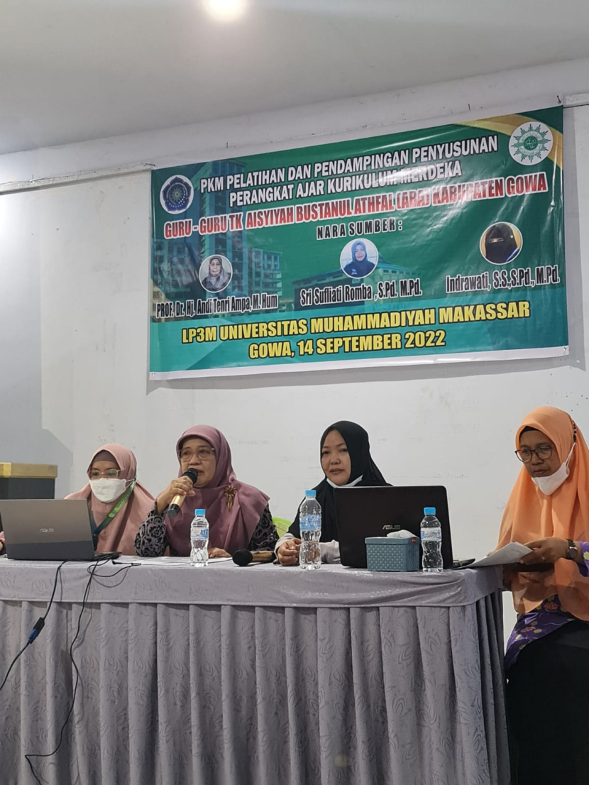 Tim Dosen Universitas Muhammadiyah (Unismuh) Makassar menggelar kegiatan Pengabdian kepada Masyarakat (PKM) di Kabupaten Gowa.