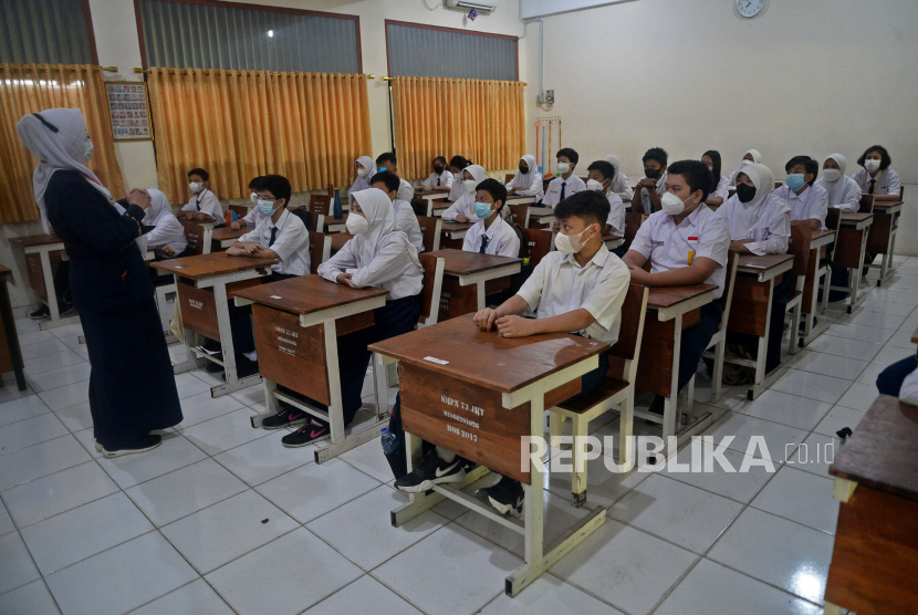 Pendaftaran PPDB Online Jakarta jenjang SD, SMP, SMA, dan SMK Jalur Afirmasi dibuka 20-22 Juni 2022. Foto : republika