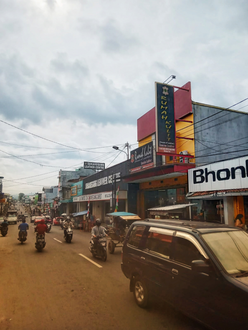 Suasana kawasan industri kulit Sukaregang, Garut, pada Senin (28/2/2022) pagi (M Farhan untuk Diplomasi Republika)