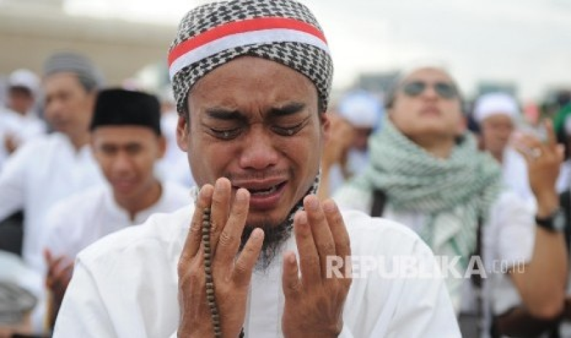 Ilustrasi berdoa. Warga Muhammadiyah tidak memakai doa qunut ketika Sholat Subuh. 