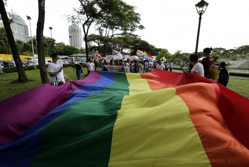 LGBT. Setidaknya ada 10 negara yang melarang keras praktik LGBT dan pelakunya bisa dihukum mati. Foto: Republika.