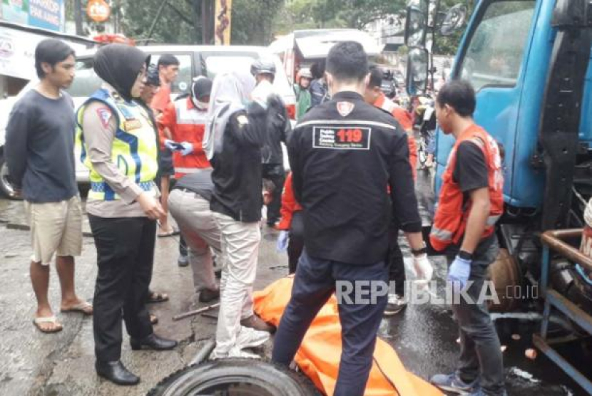 Pengendara sepeda motor Vario mengalami tabrakan dan meninggal. (Ilustrasi) (Dok. Republika)