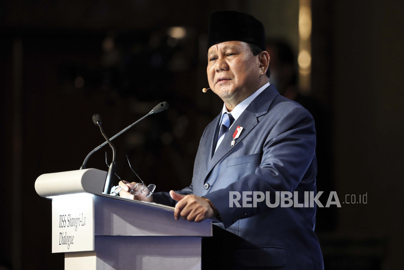 Prabowo Subianto. Menteri Pertahanan Prabowo Subianto mendapatkan dukungan dari Partai Golkar, PAN, dan PKB sebagai bacapres pada Pilpres 2024. Foto: Republika.