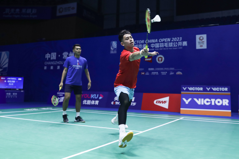 Dalam jadwal siaran China Open 2023 Super 1000 di hari pertama, ada Fajar Alfian/Muhammad Rian Ardianto yang akan melawan wakil Denmark, Kim Astrup/Anders Skaarup Rasmussen atau kerap disebut 'Si Seksi Bukan Kepalang'.