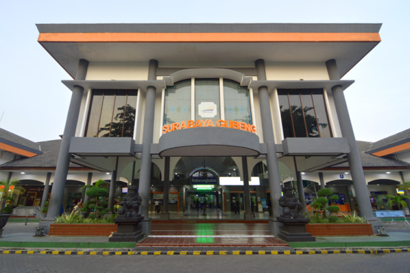 Ilustrasi. Stasiun Surabaya Gubeng. (Foto. Dok. Humas PT KAI)