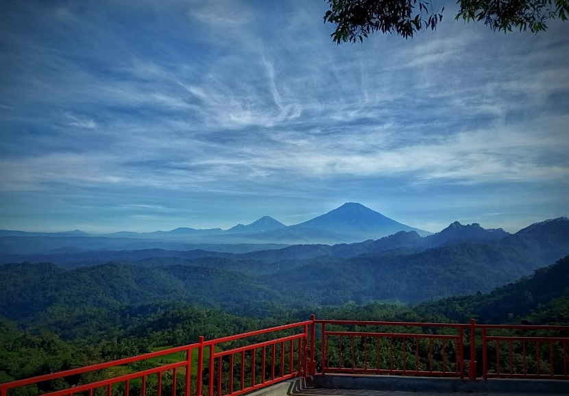 Gunung Manggul Joyo. Foto: Twitter Bruno Update