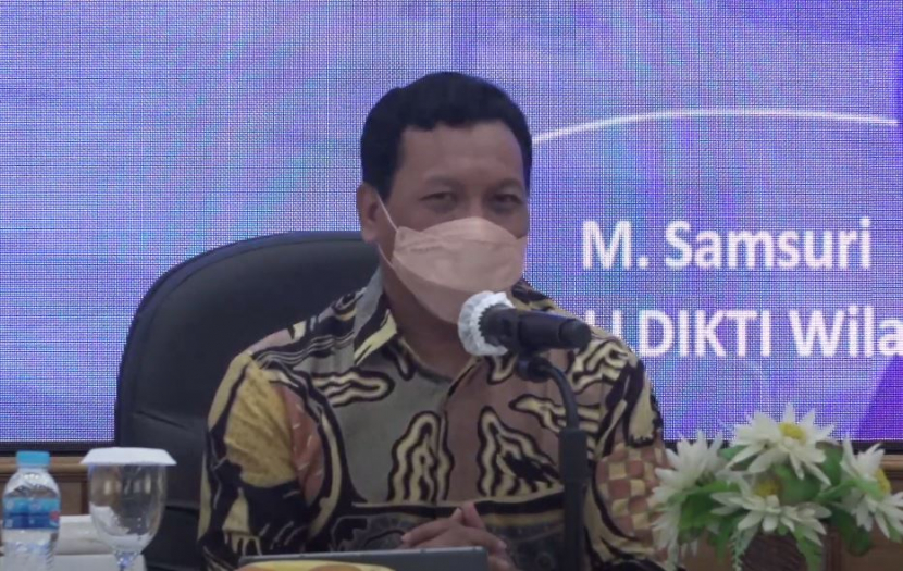 Kepala LLDIKTI Wilayah IV Jabar Banten Dr M Samsuri  menjadi pembicara dalam Workshop Peran Strategis Perguruan Tinggi dalam Membangun SDM yang Beradab, di Kampus UIKA Bogor, Jawa Barat, Rabu (2/2). Foto : Humas UIKA