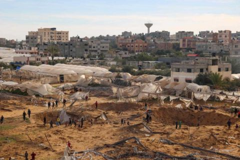 Suasana kota Rafah di selatan Gaza yang pernuh dengan tenda pengungsi Palestina, Israel kini bertekad serang kota itu.