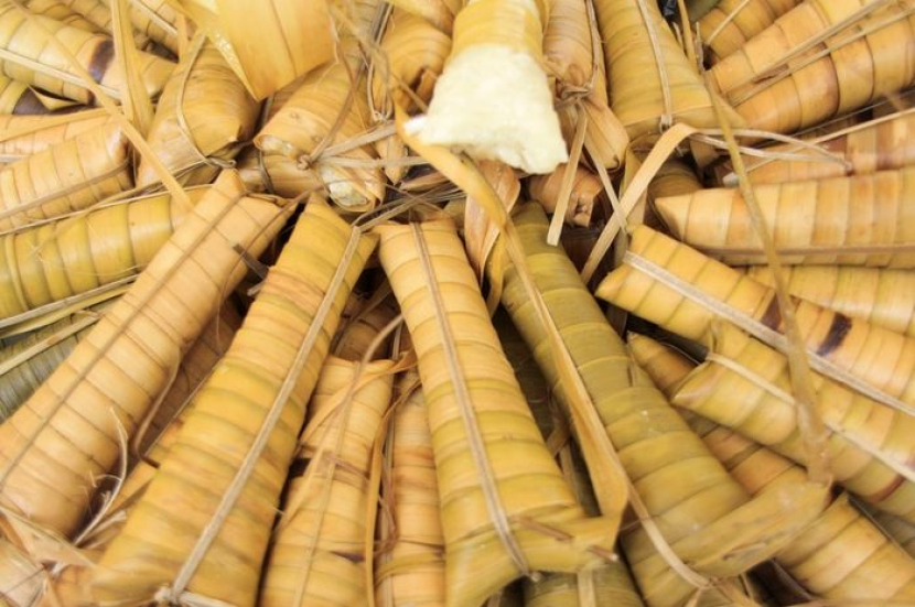  Kue tradisional lepet. Foto: Indonesia Kaya