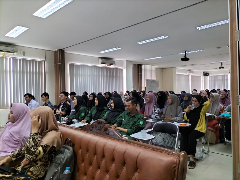 Peserta Pelatihan Public Speaking Himpunan Mahasiswa BKPI UIKA Bogor, di Kampus UIKA Bogor, Jawa Barat, Sabtu (22/10/22). Foto : dok