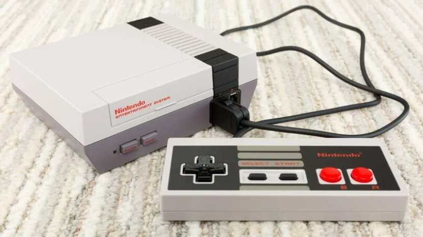 Konsol video gim NES. Dua gim lawas NES yang masuk ke listing eBay diprediksi laku ribuan dolar. Foto: PCmag