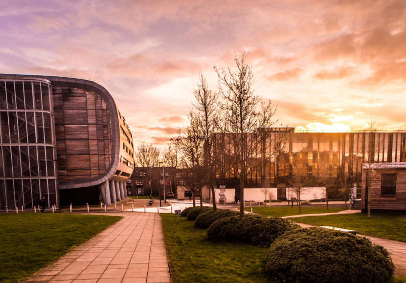 Ilustrasi salah satu kampus di Inggris