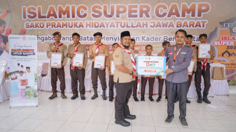 Laznas BMH Perwakilan Jawa Barat memperingati Hari Santri Nasional 2022 dengan mengadakan kegiatan Islamic Super Camp. (Foto-foto Dok BMH)