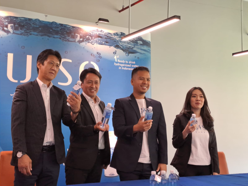  PT Sari Multi Utama (Sentul, Indonesia) meluncurkan Suiso Hydrogenized Drinking Water di Jakarta pada Selasa (26/9/2023). Produk revolusioner hasil kolaborasi dengan Okunagaragawa Meisui Co., Ltd (Gifu, Jepang) ini akan mengubah cara pandang masyarakat terhadap air minum. (Foto: Suiso)
