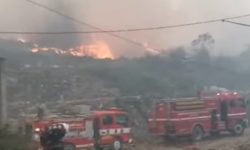 Dinas Kebakaran dan Penanggulangan Bencana Kota Bandung membantu memadamkan api di TPA Sarimukti/Humas Pemkot Bandung