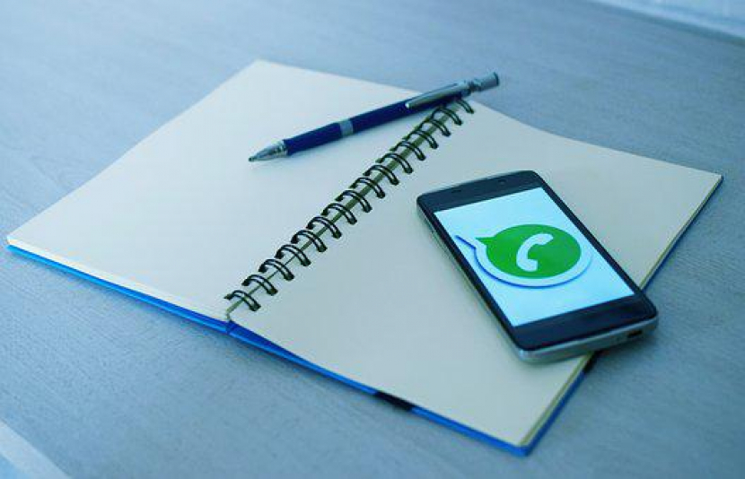 WhatsApp sedang mengembangkan fitur untuk menyembunyikan status online dari orang-orang lain yang tak diinginkan untuk melihat statusnya. (foto: pixabay).