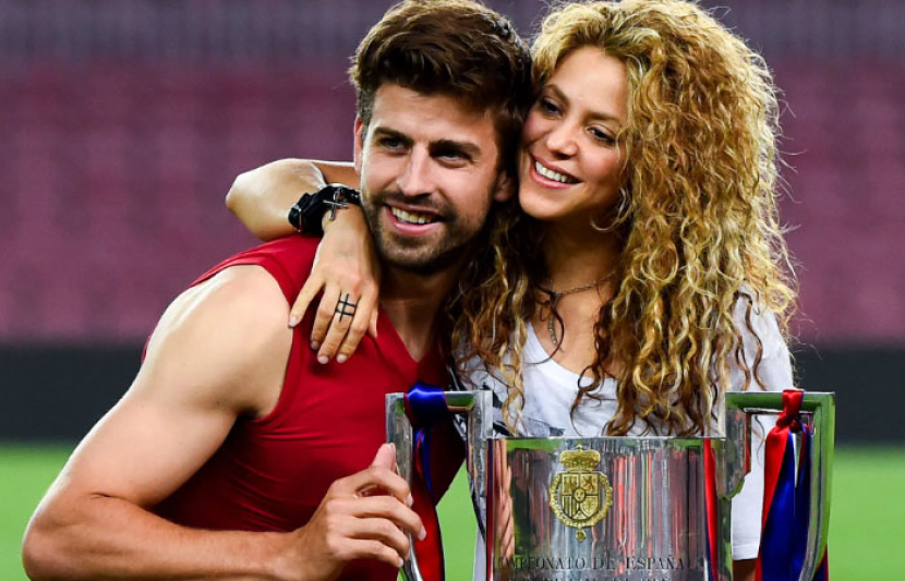 Bek Barcelona Gerard Pique bisa dipaksa memakai nama mantannya Shakira di kausnya.