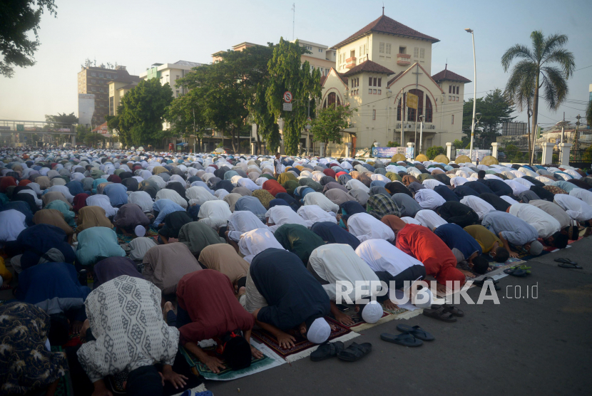 Sholat Idul Adha. Daftar Lokasi Sholat Idul Adha Muhammadiyah 28 Juni 2023 di Medan. Foto: Republika/Prayogi