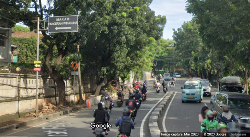 Papan petunjuk lokasi Makam Pangeran Wiraguna (kiri atas) yang berada di Jalan Pejaten Barat Raya, Jakarta Selatan. Pangeran Wiraguna dari Banten, Benarkah Ia Seorang Belanda yang Memberi Nama Ragunan? Foto: Google Maps Maret 2023