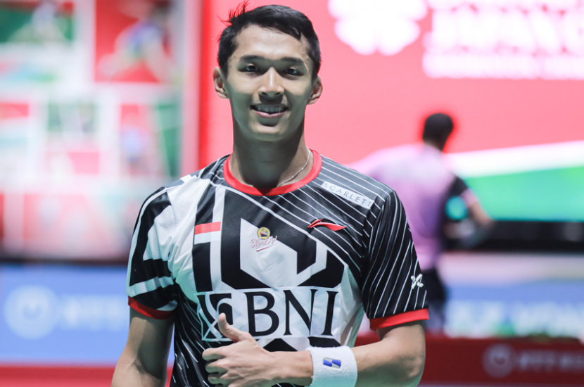 Pemain tunggal putra Jonatan Christie melangkah ke babak kedua Japan Open 2023. Jonatan mengaku harus berlari untuk mengejar poin ke Olimpiade 2024.