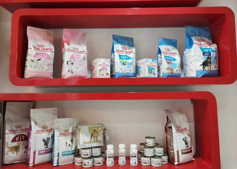 Beberapa produk Royal Canin untuk anabul